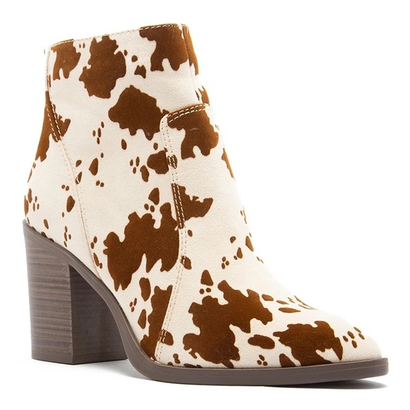 Qupid Cow Print Western Pointed Toe Brown Bootie - Picture 3 of 8